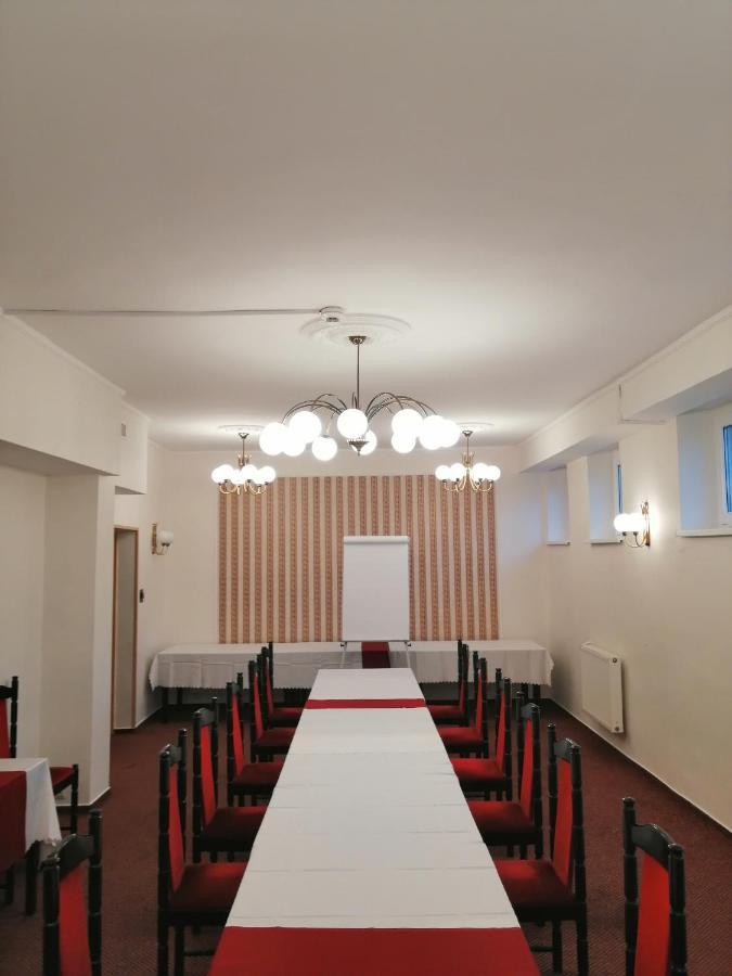 Hotel Lech Gniezno Exteriör bild