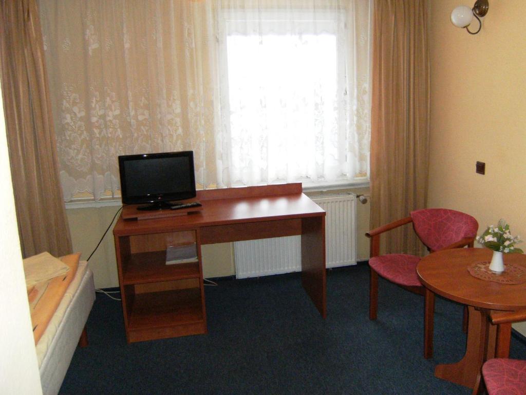 Hotel Lech Gniezno Rum bild