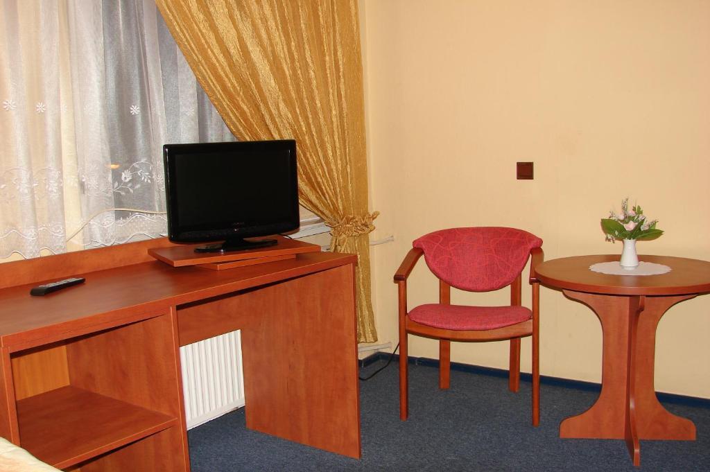 Hotel Lech Gniezno Rum bild