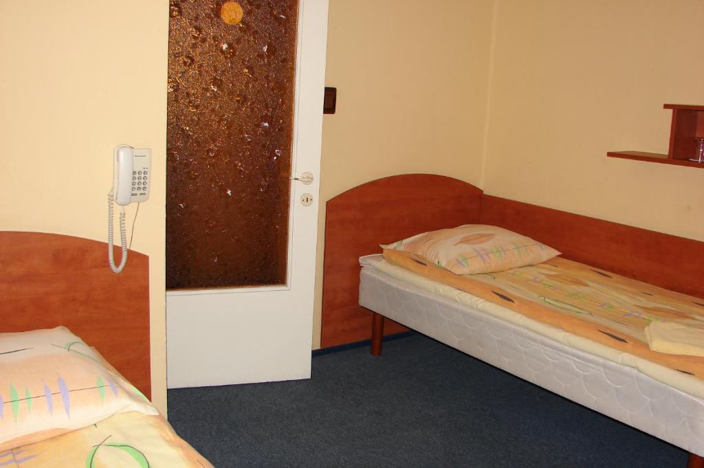 Hotel Lech Gniezno Rum bild