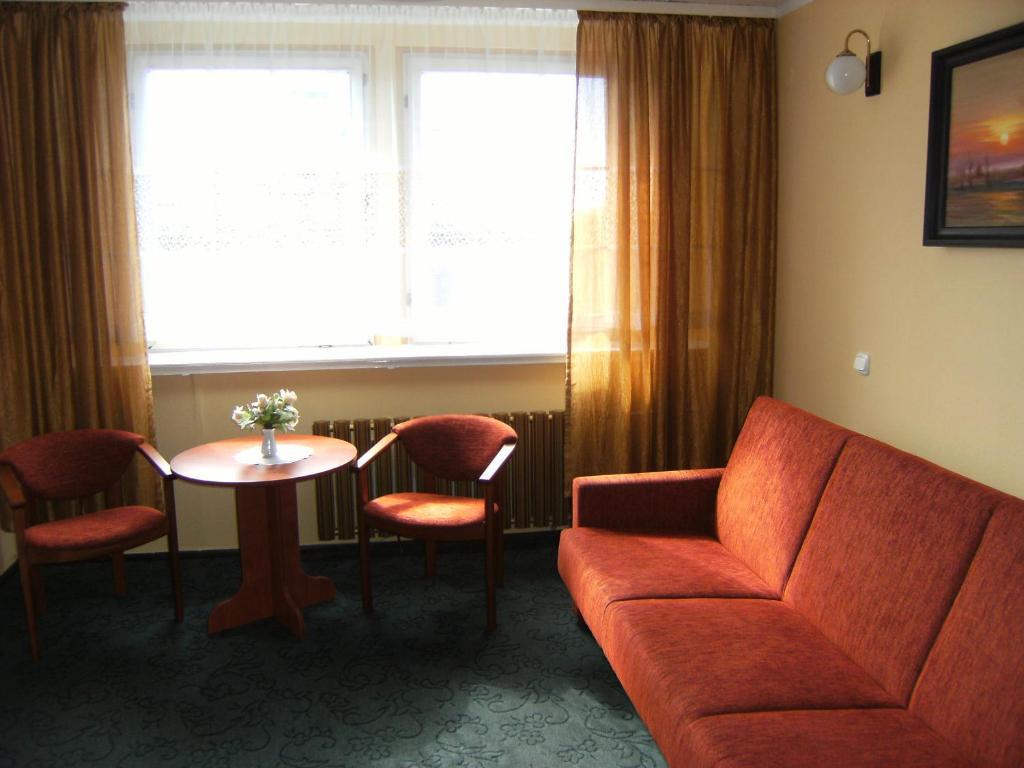 Hotel Lech Gniezno Rum bild
