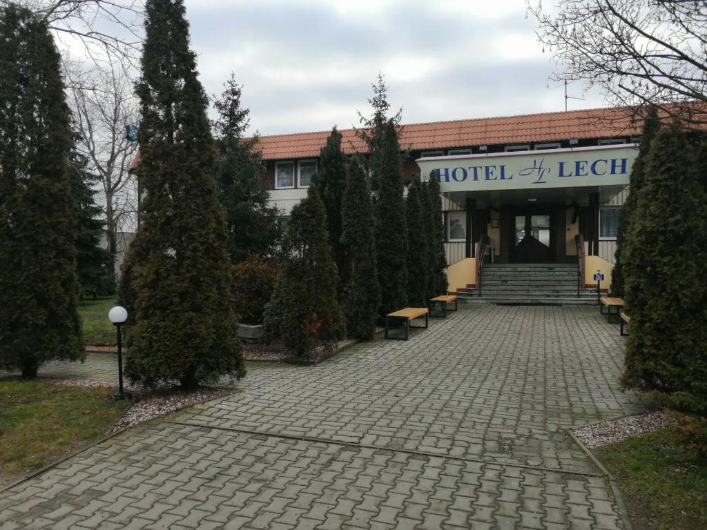 Hotel Lech Gniezno Exteriör bild